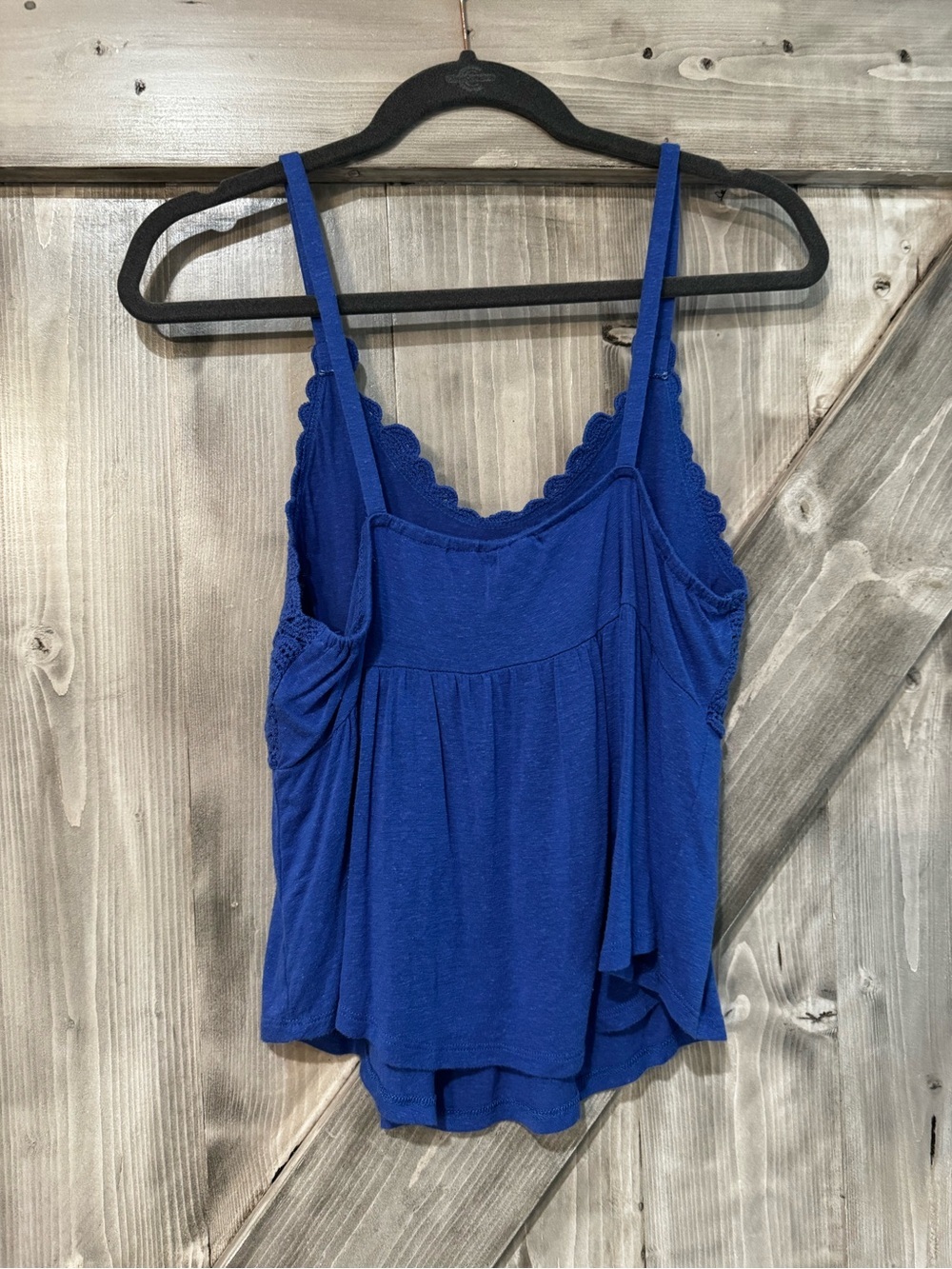 Eyeshadow Blue Crochet Tank Top - Picture 2 of 3